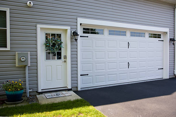 24/7 Emergency Garage Door Panel Replacement experts in Garrett County County, MD